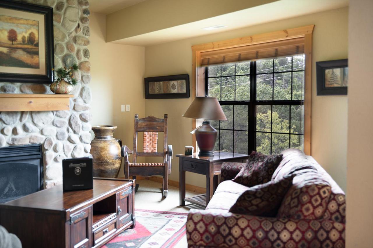 Cabins At Grand Mountain Branson Extérieur photo