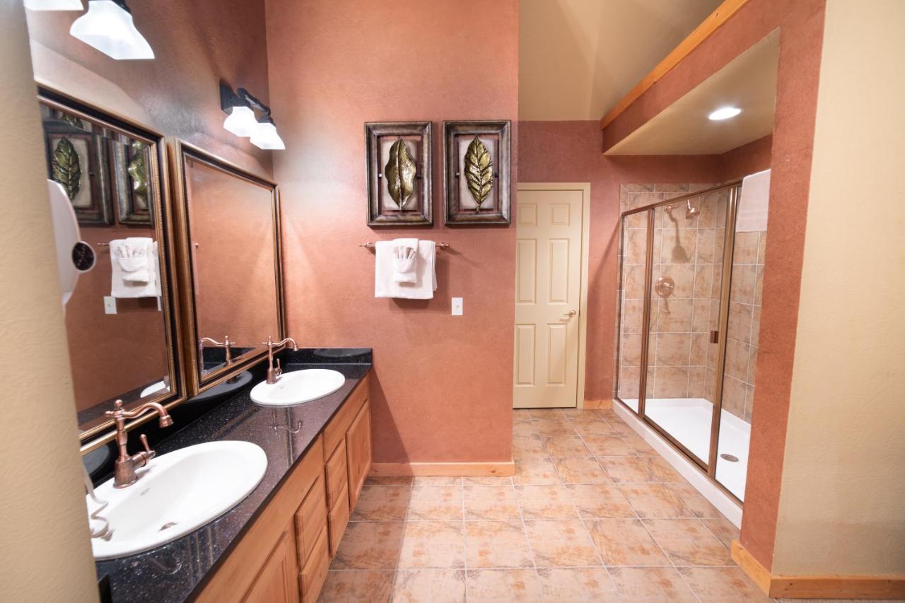 Cabins At Grand Mountain Branson Extérieur photo