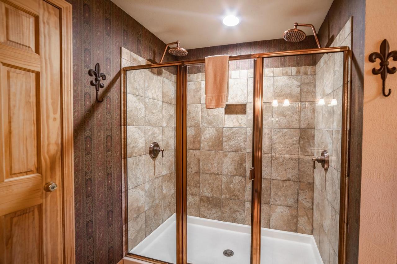Cabins At Grand Mountain Branson Extérieur photo